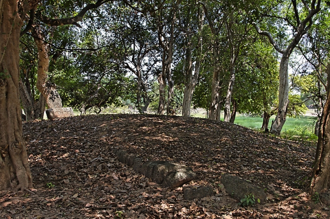 49-Prasat Ban Hin Kong-002